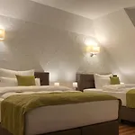 Gaestewohnung Fuer 4 Personen 100 Qm² アパート *