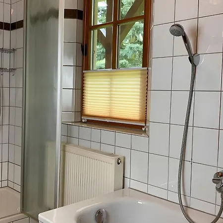 Gaestewohnung Fuer 4 Personen 100 Qm² Apartmán *
