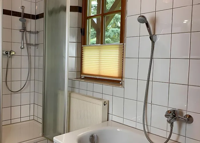 Gaestewohnung Fuer 4 Personen 100 Qm² * נויצלה